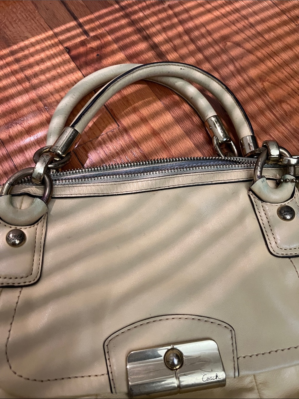 Coach Classic Yellow Leather Shoulder Bag with Top Handle - Picture 11 of 11